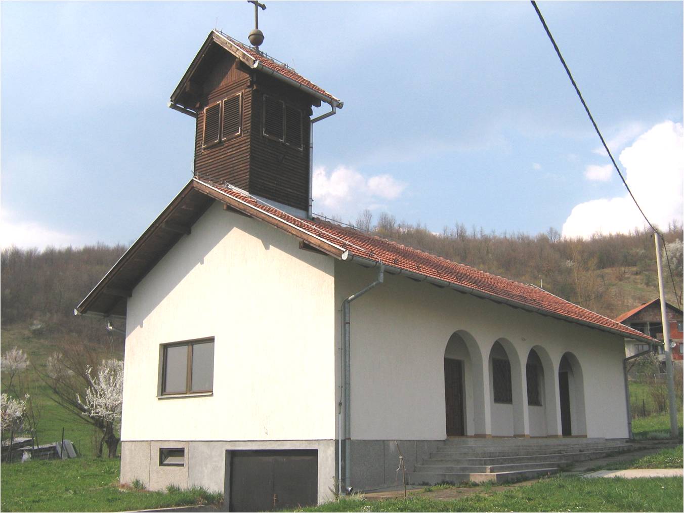 Pravoslavna crkva Vaznesenja Gospodnjeg u Požarnici sa starim hrastom, prirodno-graditeljska cjelina